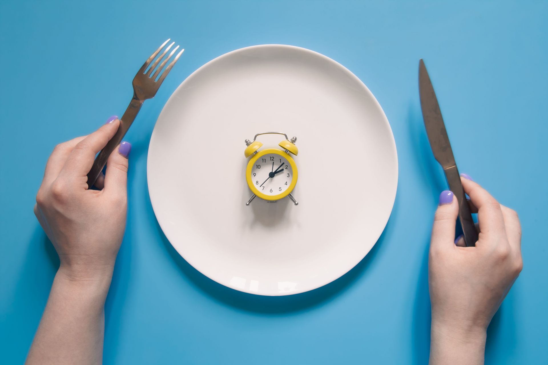 Why eating on time is important for your mental health? (Image via Pexels/ Anna Pou)