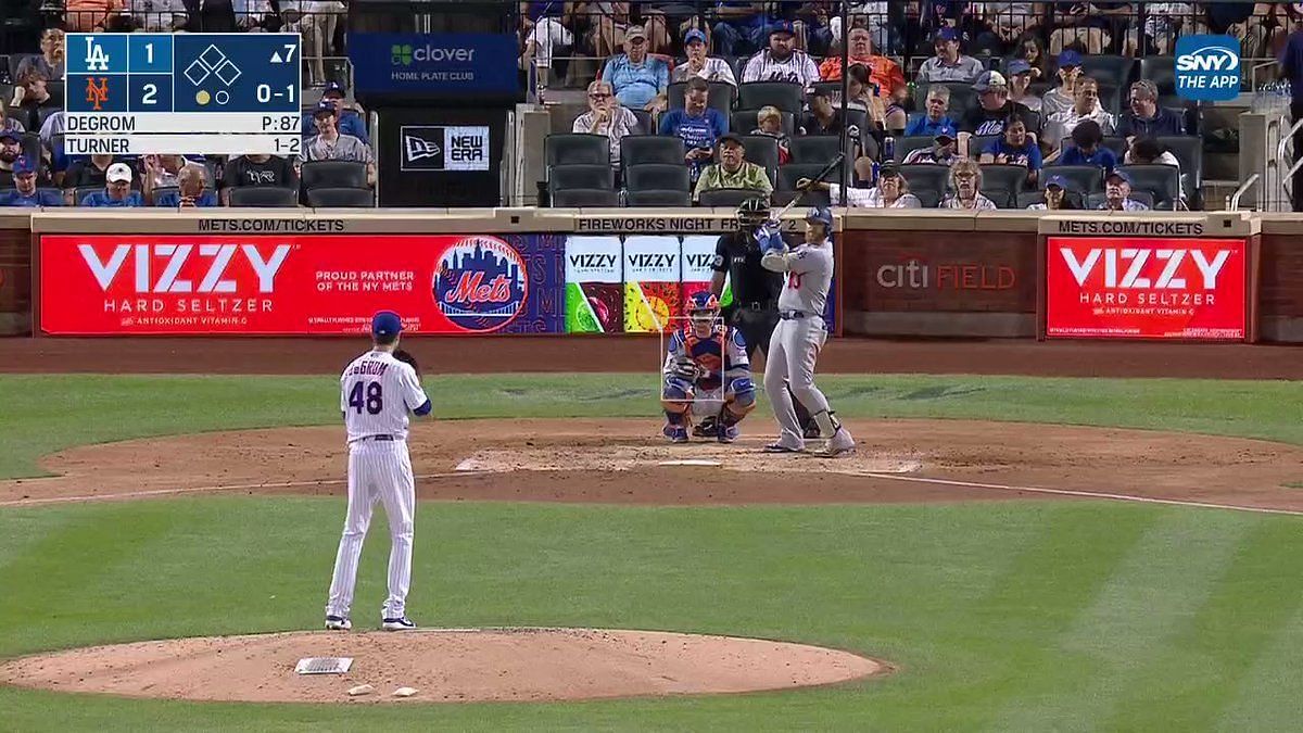 WATCH: Mets' Brandon Nimmo robs Dodgers' Justin Turner of HR