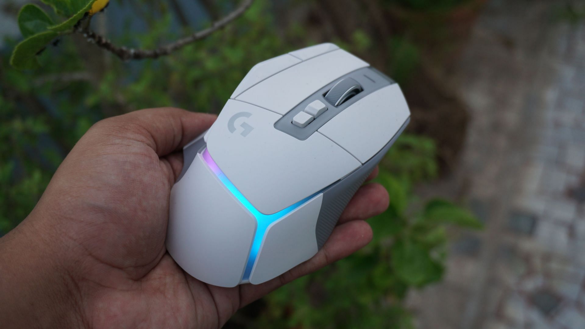 The buttons on the G502 X PLUS feel responsive and tactile (Image via Sportskeeda)