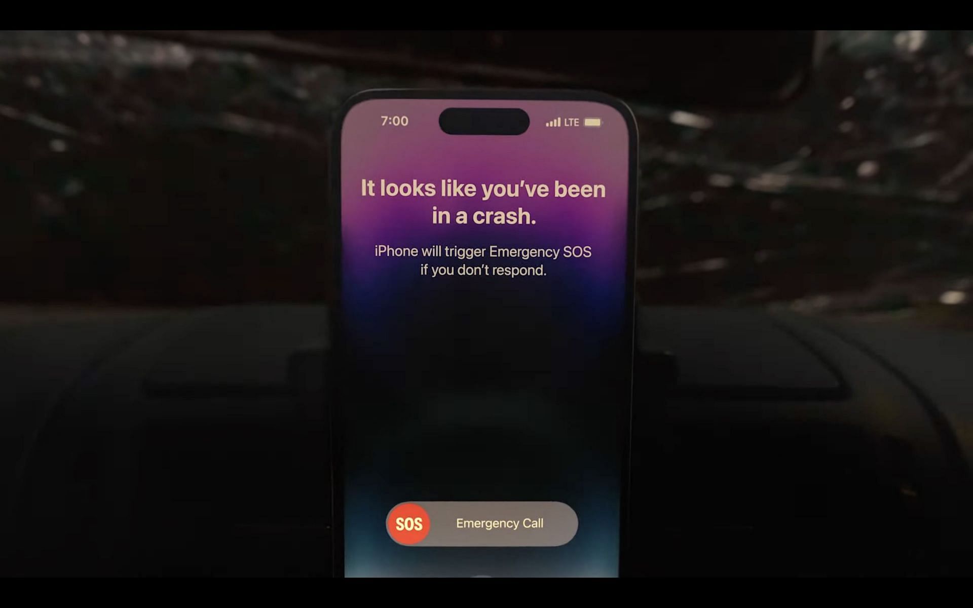 Emergency services will be called automatically after a crash (Image via Apple)