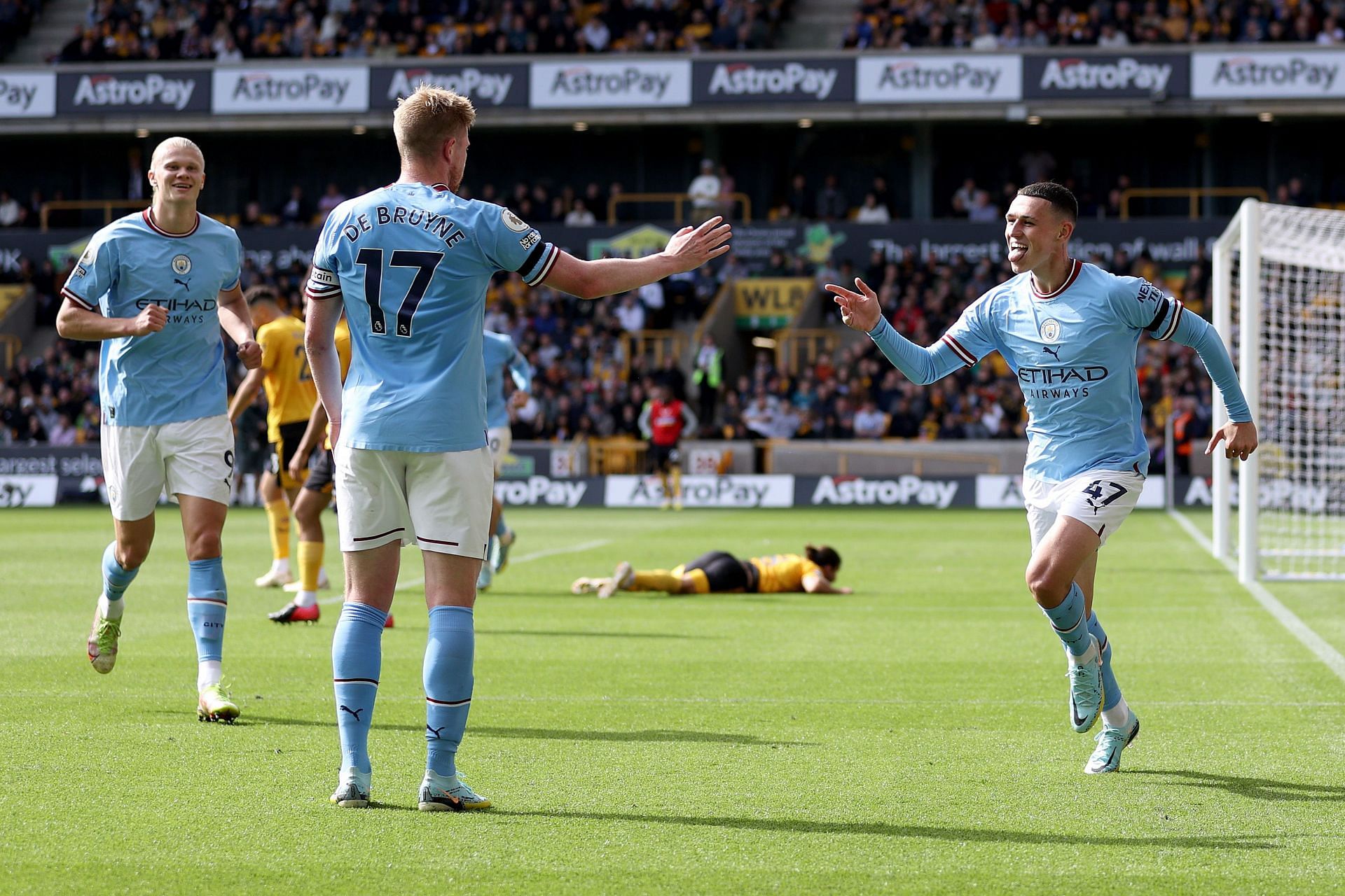 Wolverhampton Wanderers v Manchester City - Premier League