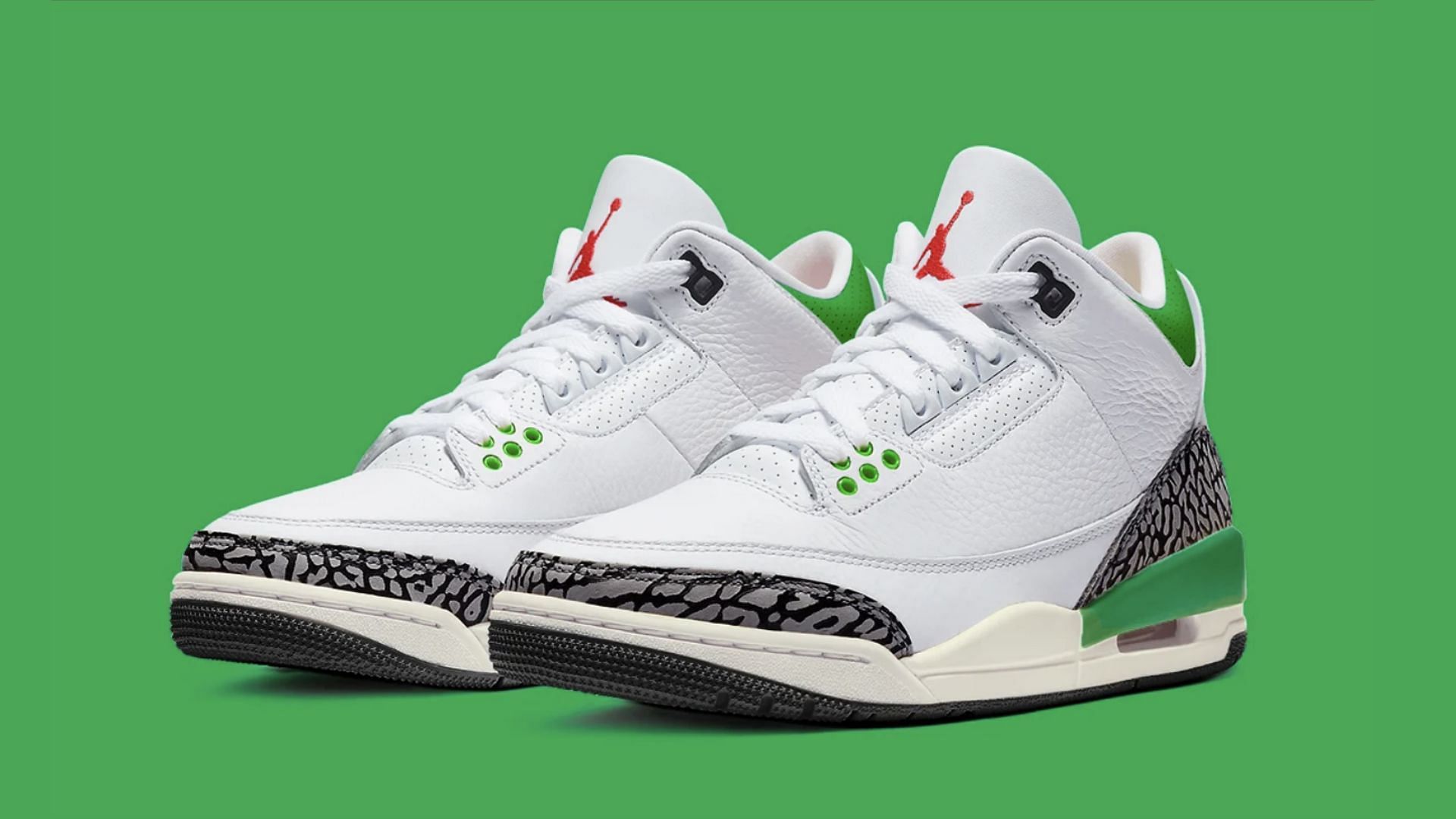 Nike Air Jordan 3 Lucky Green shoes (Image via Twitter/@houseofheat)