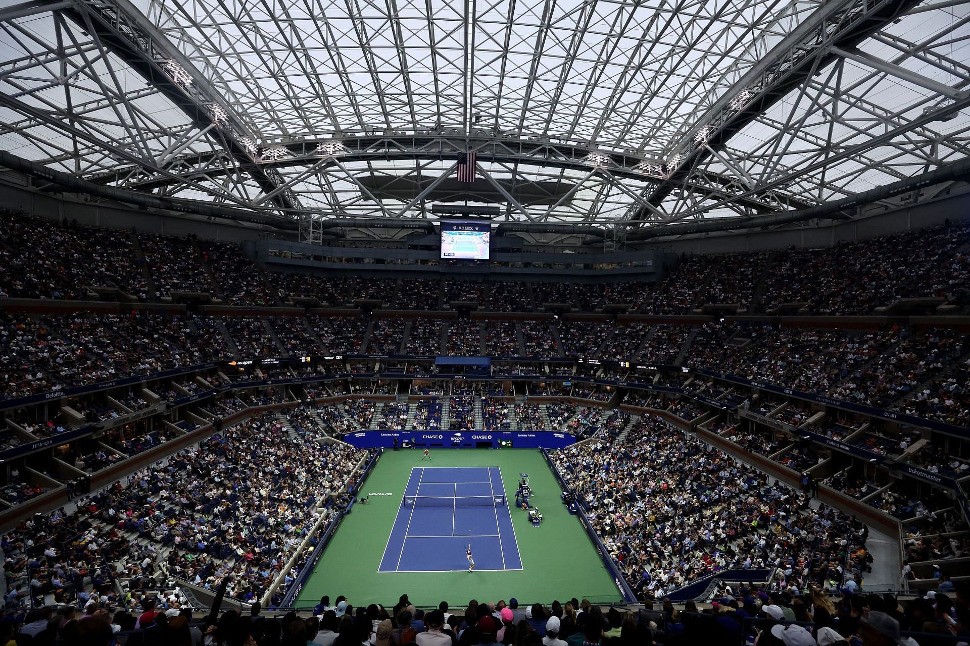 Carlos Alcaraz and Casper Ruud in Arthur Ashe Stadium at the 2022 US Open - Day 14