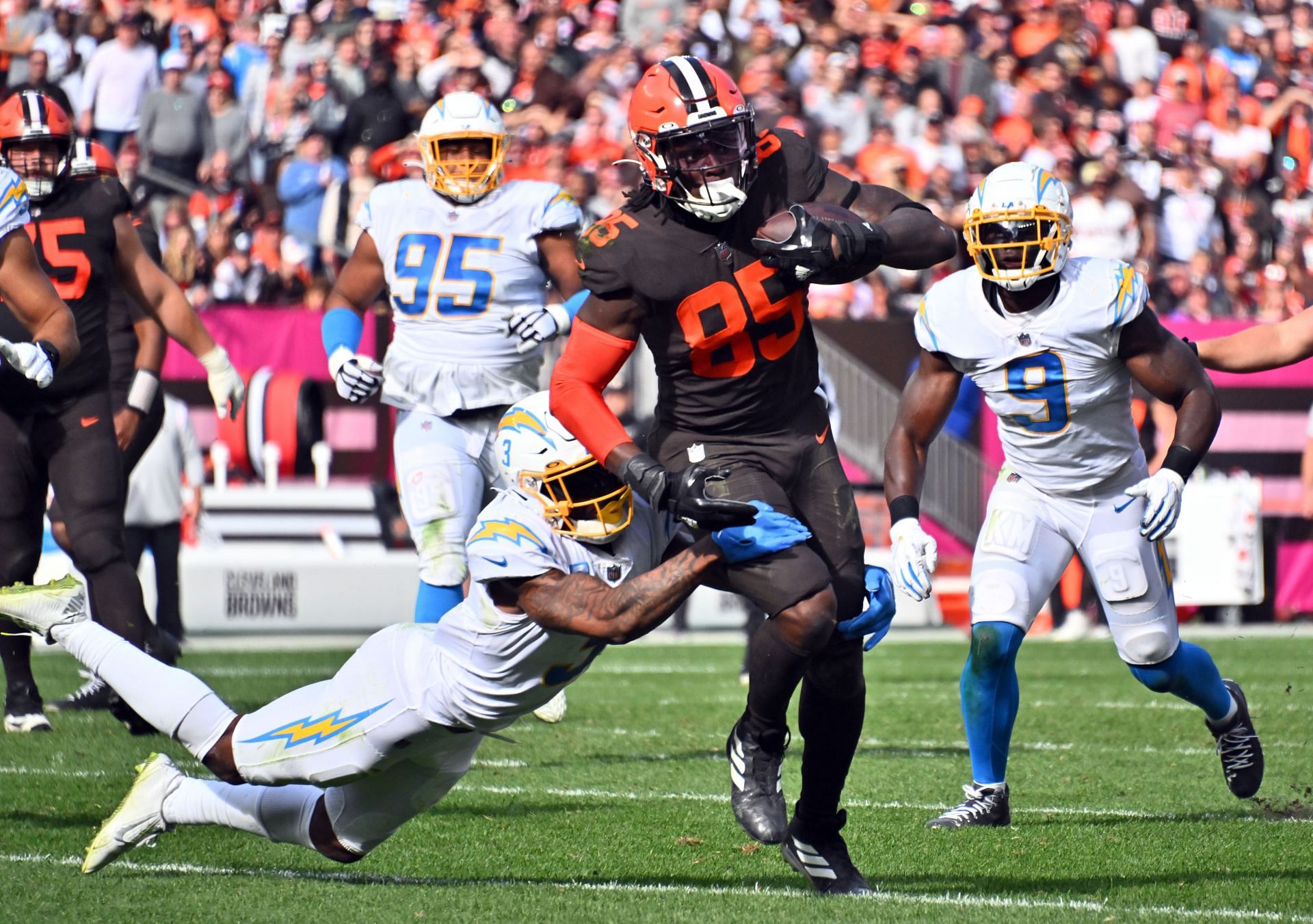 David Njoku - Los Angeles Chargers v Cleveland Browns