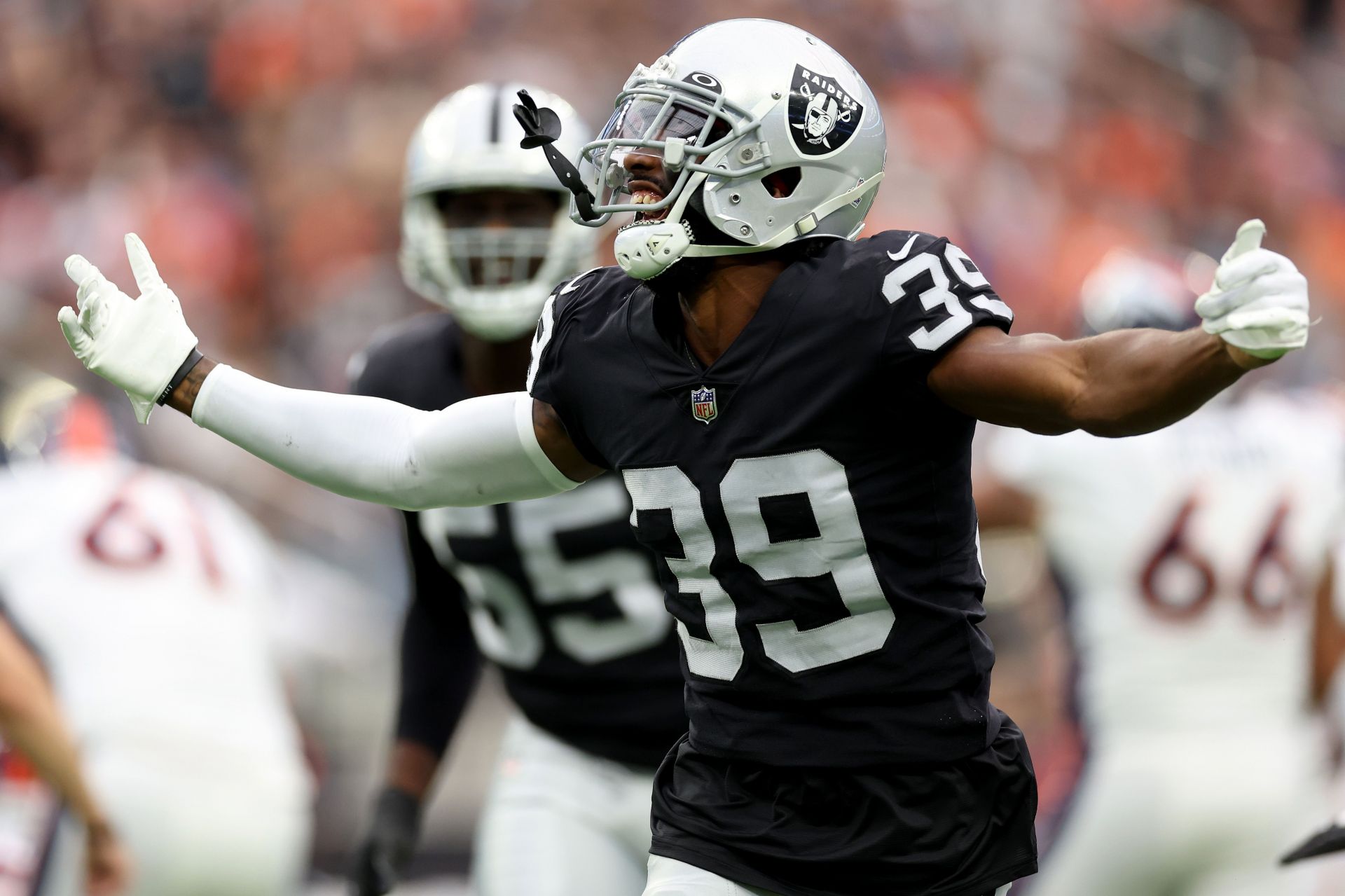 Raiders' Nate Hobbs, now healthy, has emerged as secondary's most important  piece - The Athletic