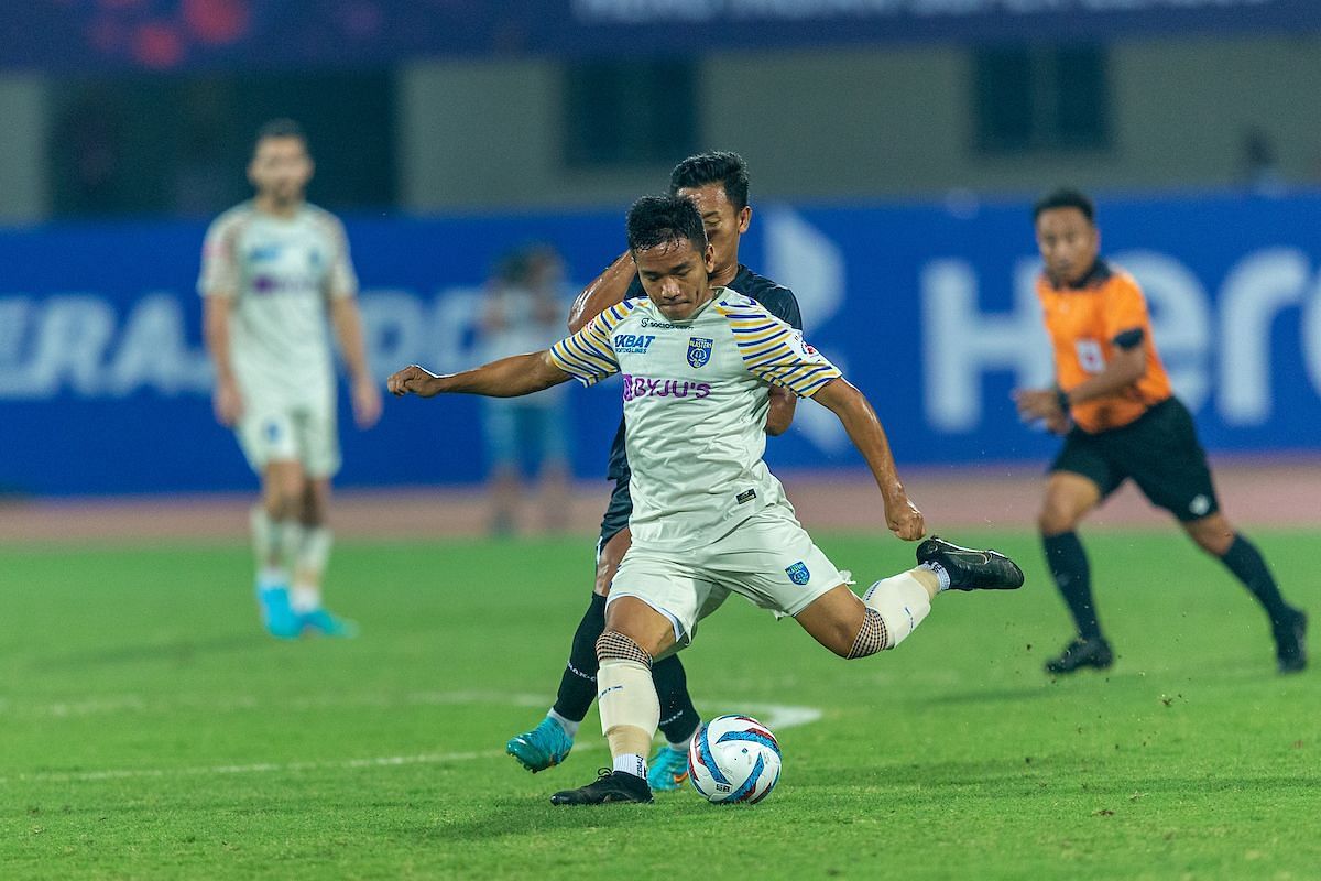 Putea didn't have a good game in midfield (Image courtesy: ISL Media)