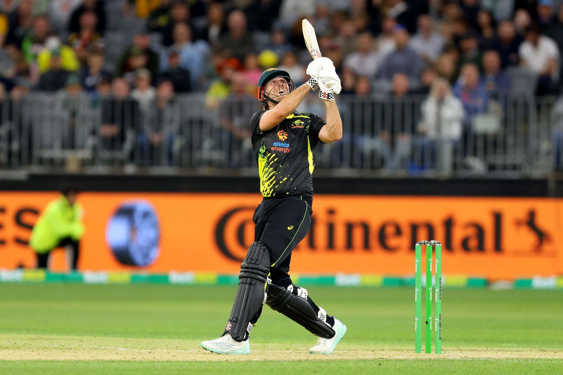 Australia v England - T20I Series: Game 1