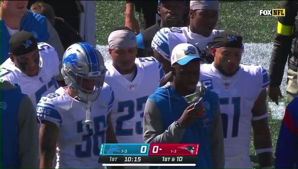 Detroit Lions DB Saivion Smith collapses, taken off field by ambulance