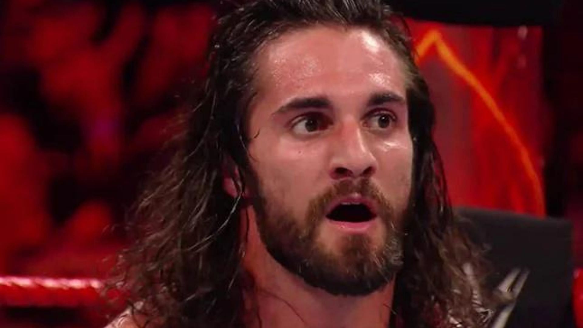 [Photo] Seth Rollins teases an iconic change in his current look
