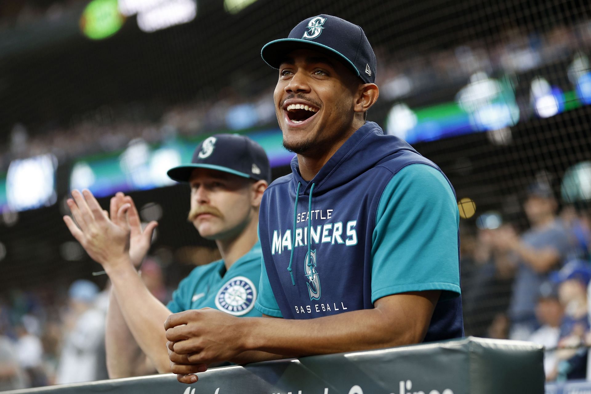 Cal Raleigh breaks Seattle Mariners' dry spell and takes them to the  playoffs for the first time since 2001