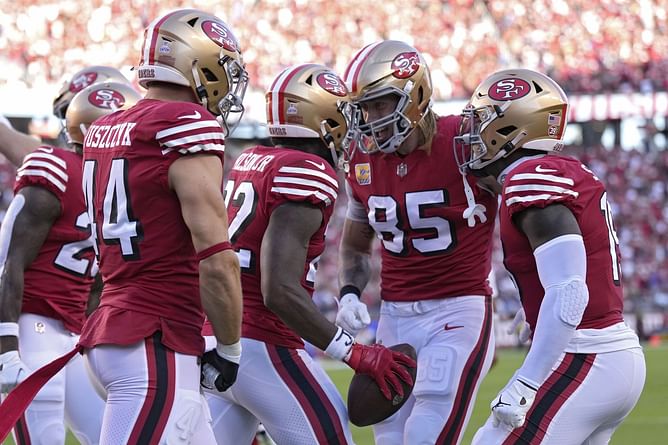 Best Parlay (+427) for San Francisco 49ers vs Carolina Panthers - Week 5 - October 9 | 2022 NFL Football Season
