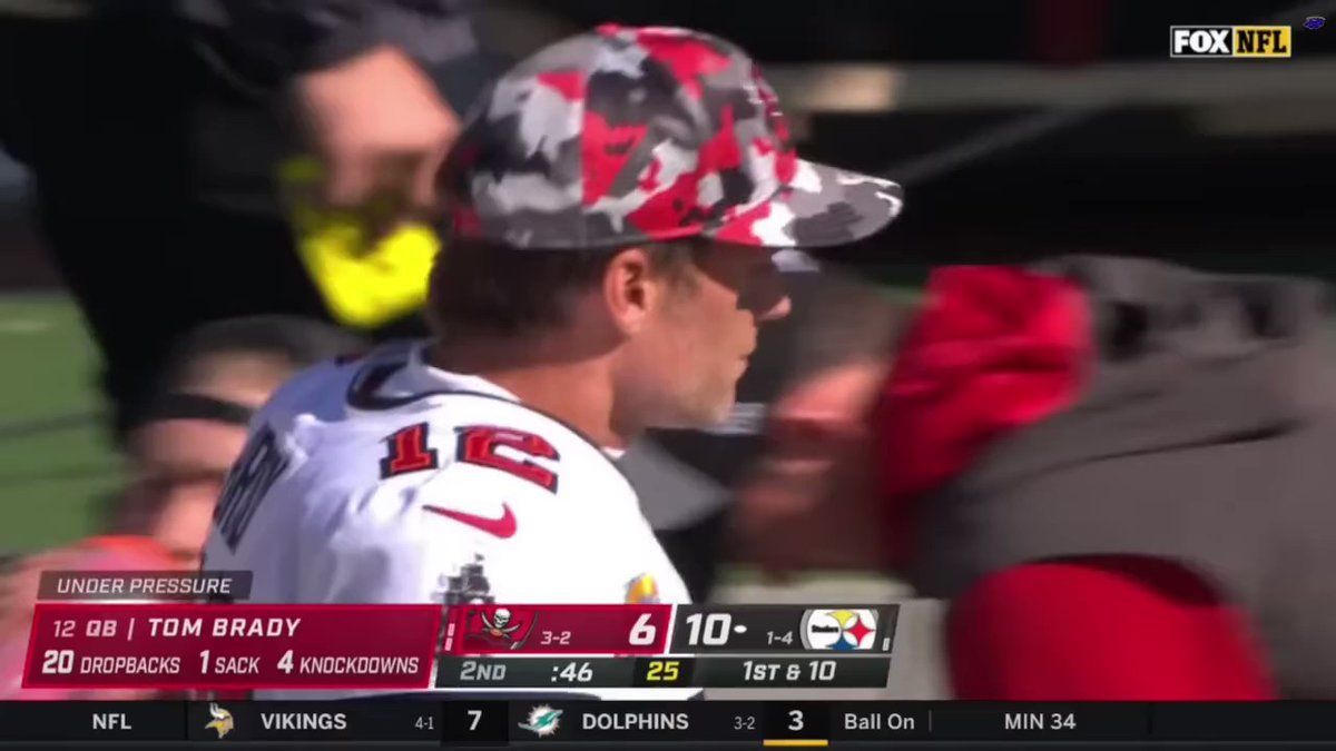 Tom Brady tears into Buccaneers teammates in fiery sideline rant