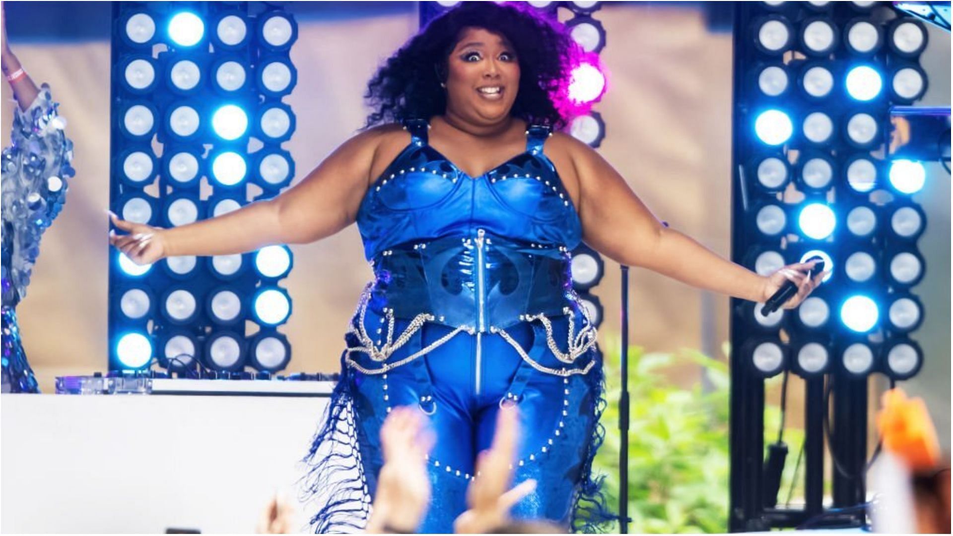 Lizzo is a popular singer and rapper (Image via Gilbert Carrasquillo/Getty Images)