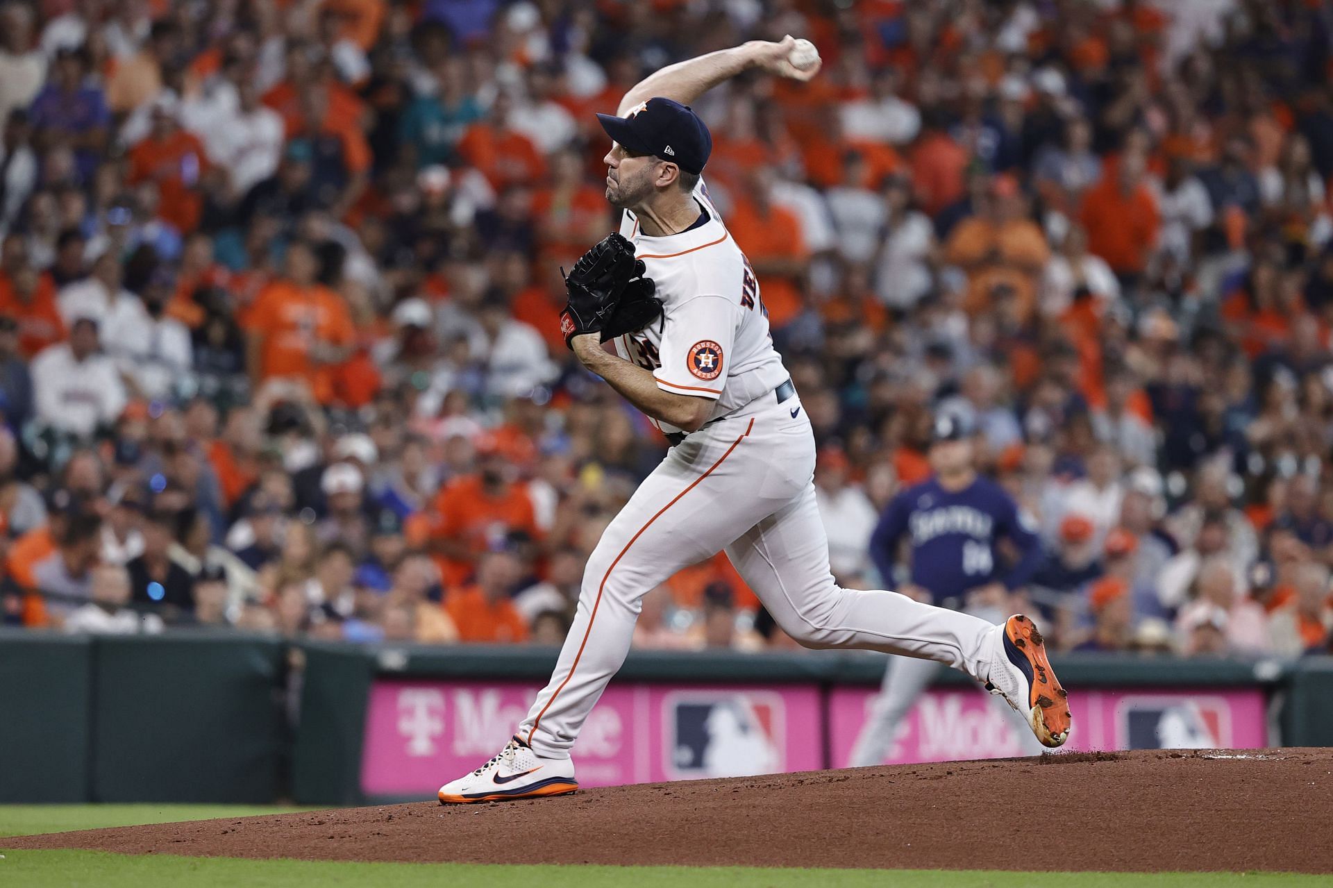 Houston Astros: Phil Maton out for postseason after punching