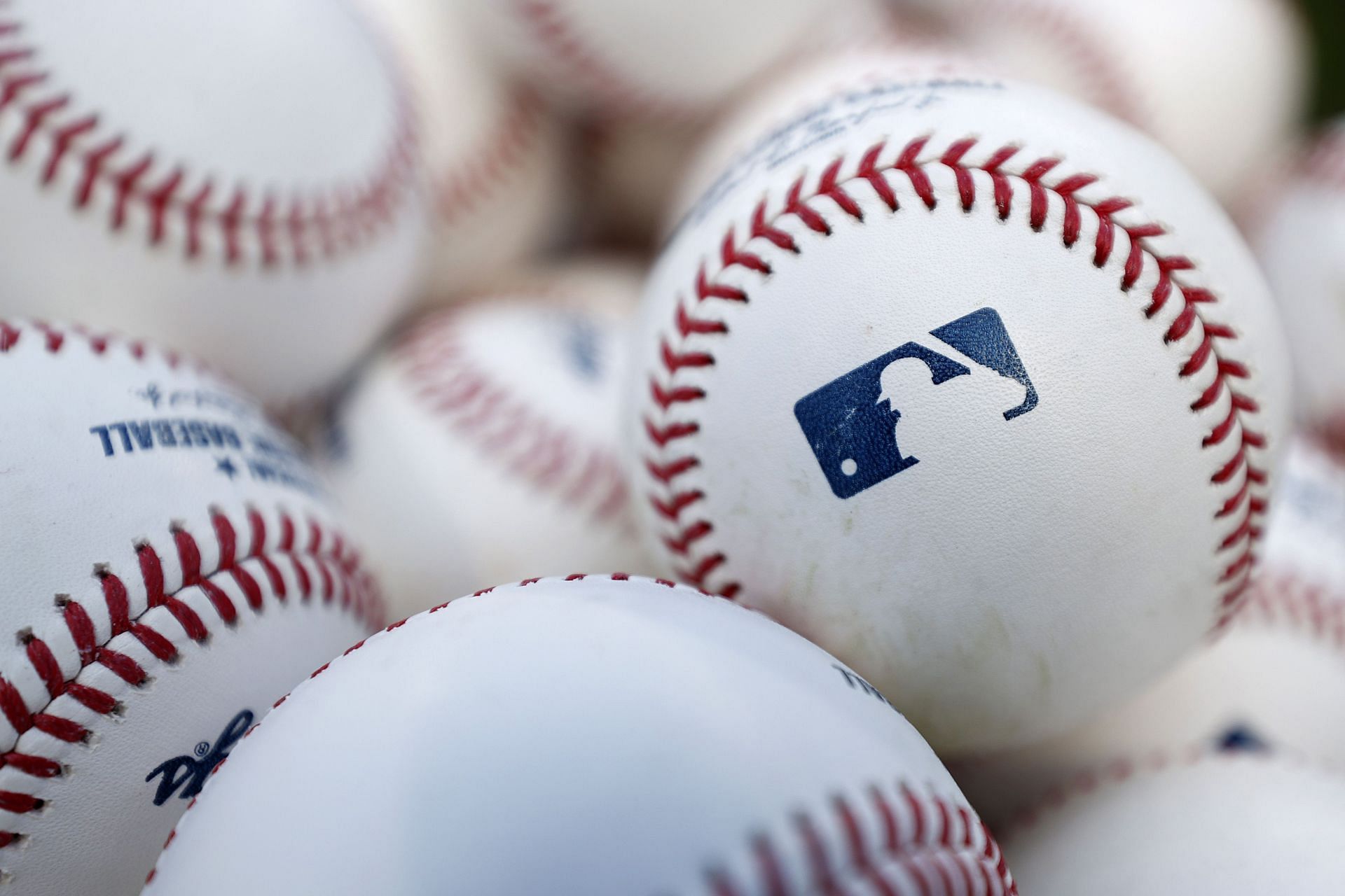 Difference between an MLB game ball and batting practice ball. The