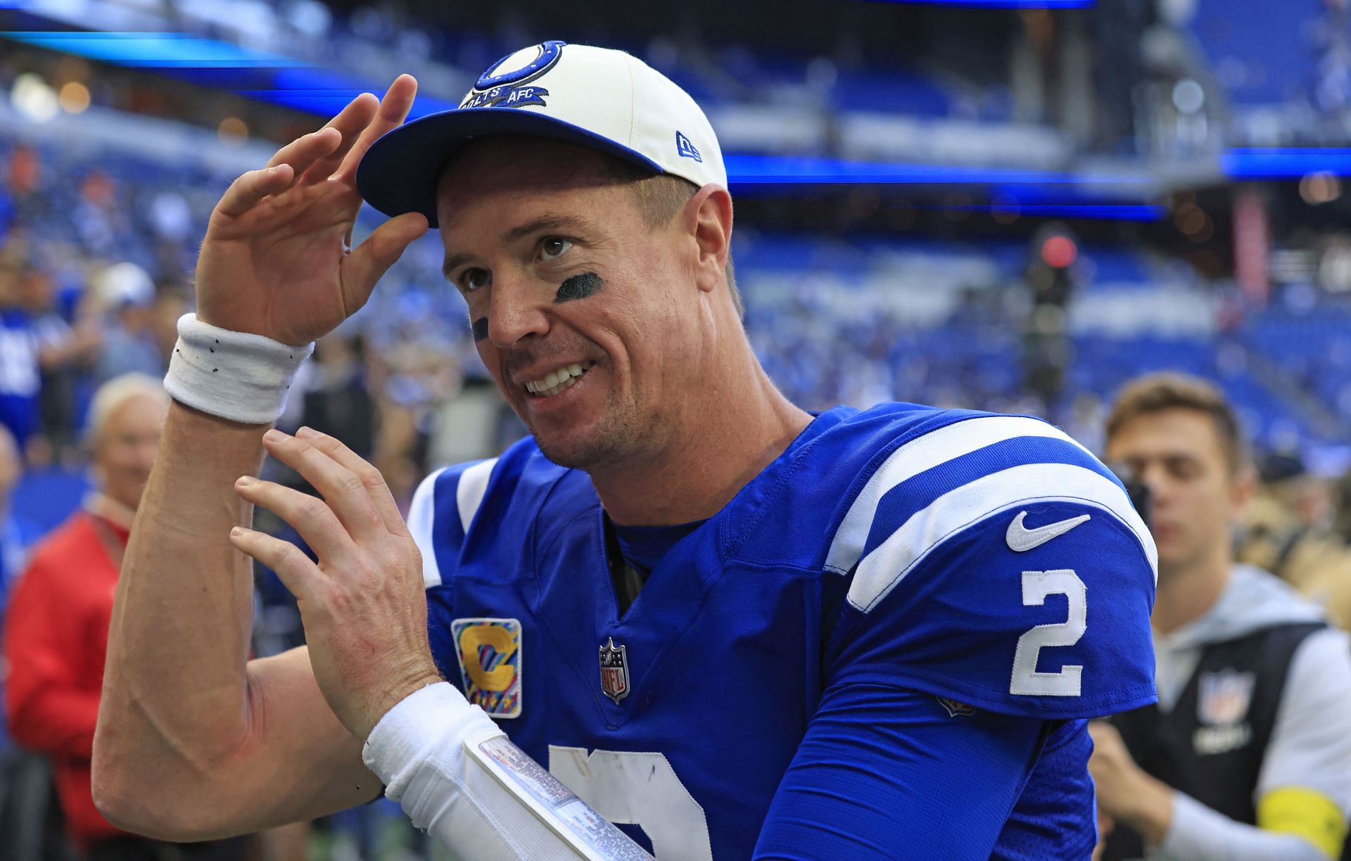 Colts fans turn Carson Wentz jerseys into Matt Ryan jerseys