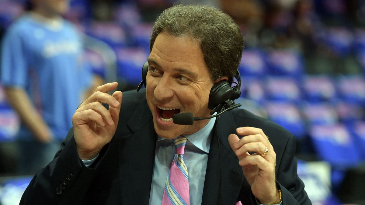 Kevin Harlan NBA Sports Commentator