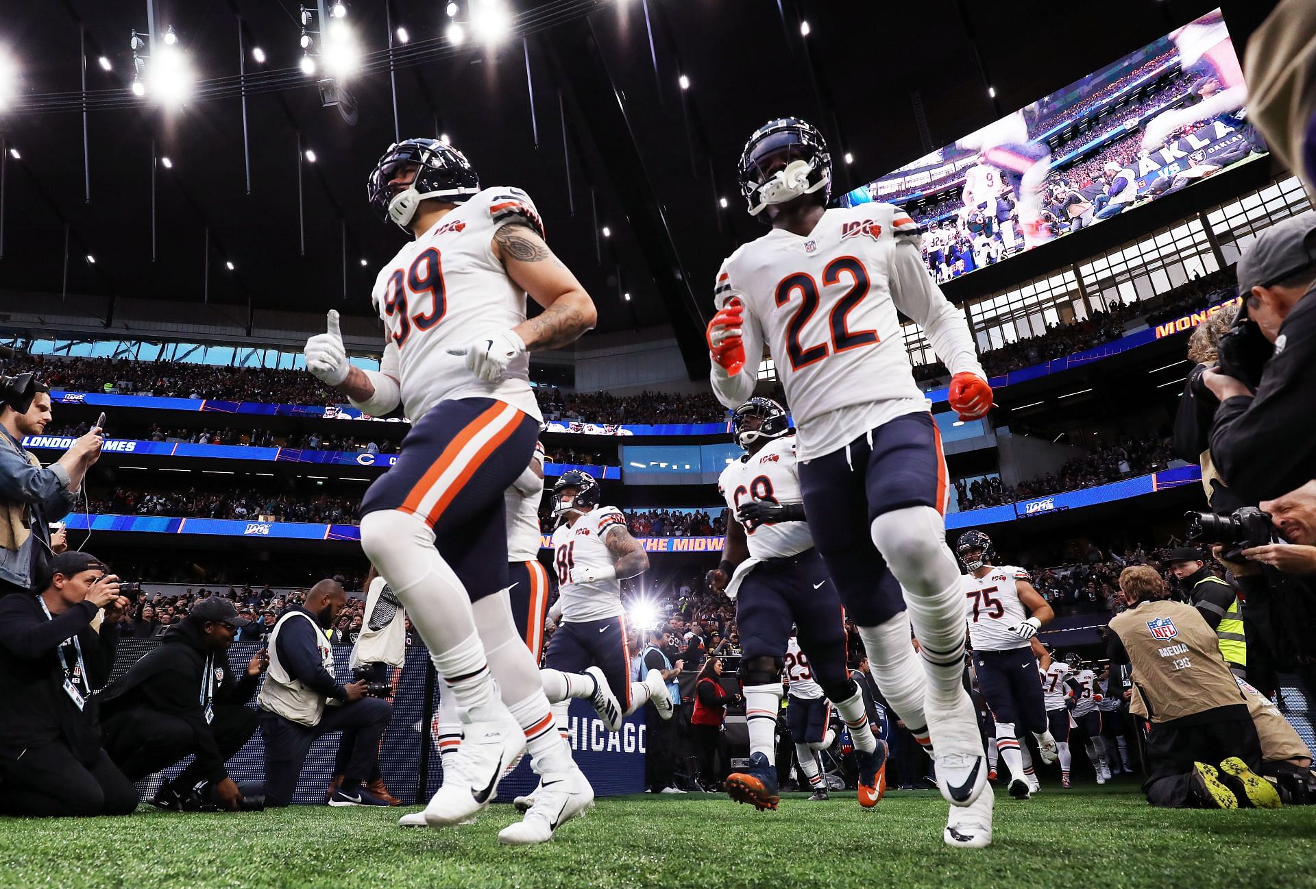 Chicago Bears v Oakland Raiders