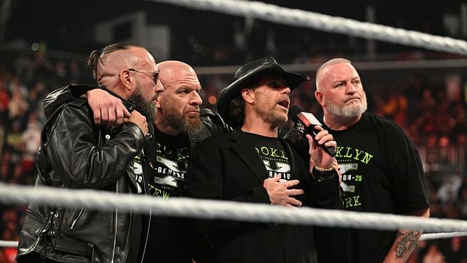 WWE Raw के मेन इवेंट में दिग्गजों ने साथ मिलकर किया जबरदस्त सेलिब्रेशन, पूर्व चैंपियन को दिया ट्रिब्यूट