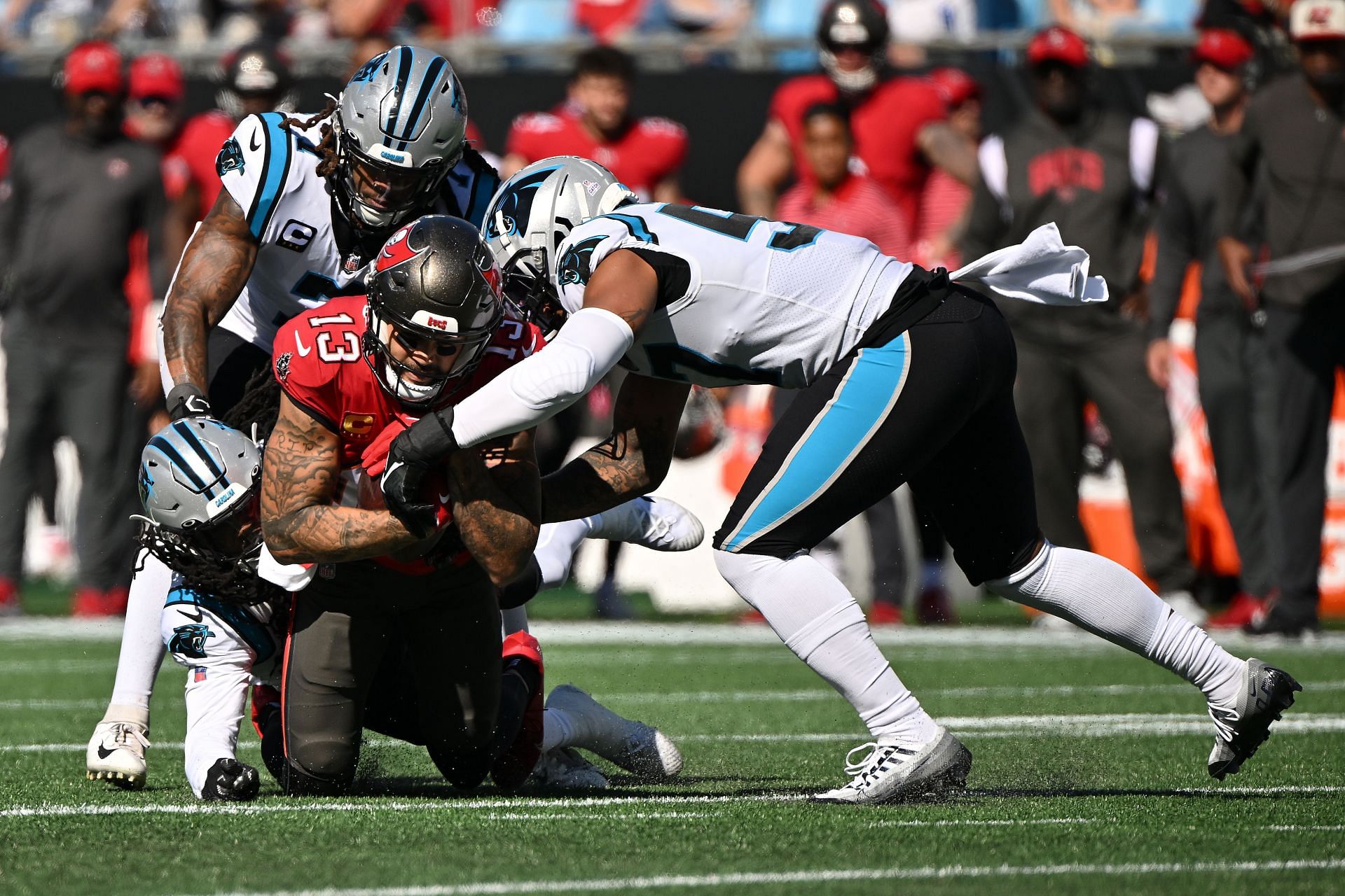 NFL says officials didn't get Mike Evans' autograph after Panthers game