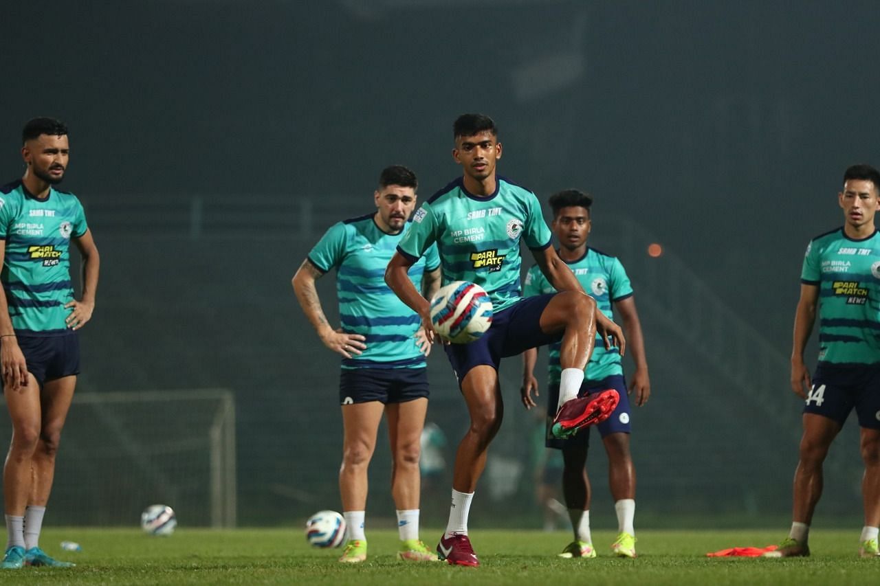 ATK Mohun Bagan players during a training session ahead of the Kolkata Derby in ISL 2022-23 (Image Courtesy: ATK Mohun Bagan Media)