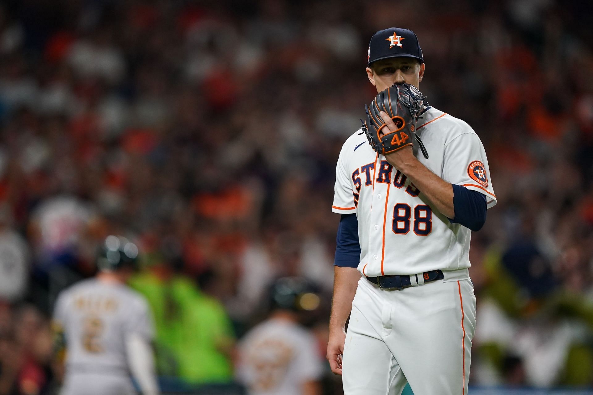 Phil Maton answers the call to join Astros bullpen