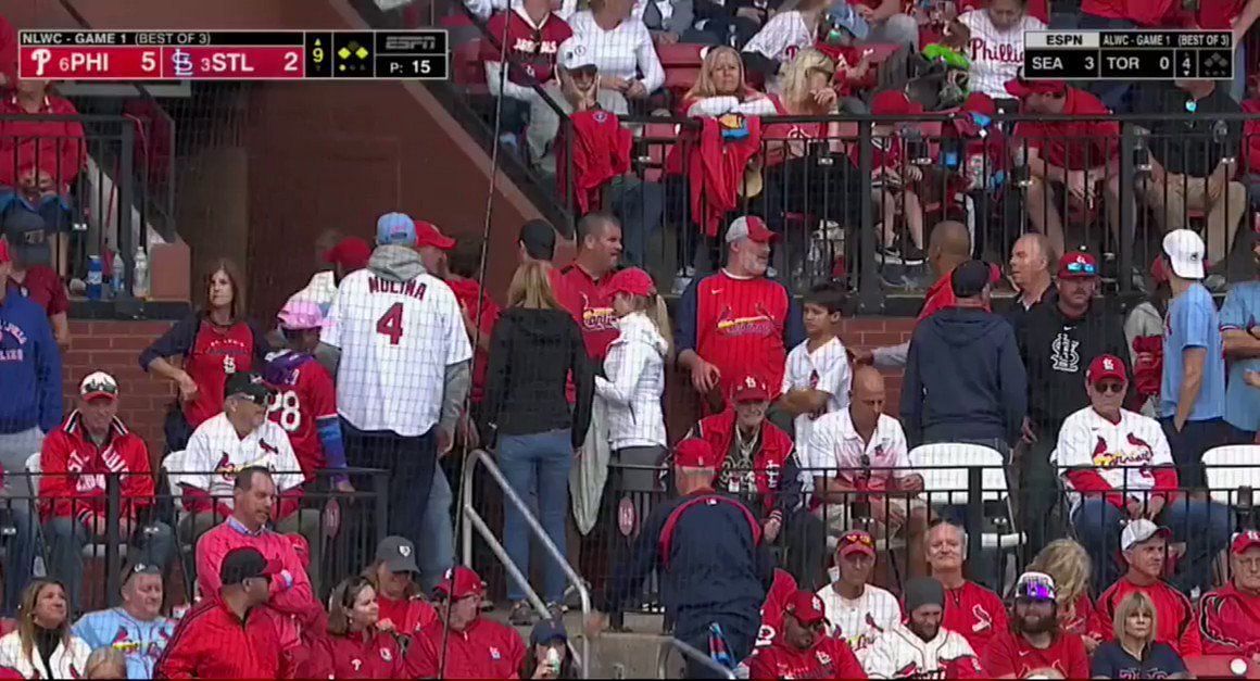 Cardinals Fans, St. Louis Very Upset by Albert Pujols' Departure (Photos) 