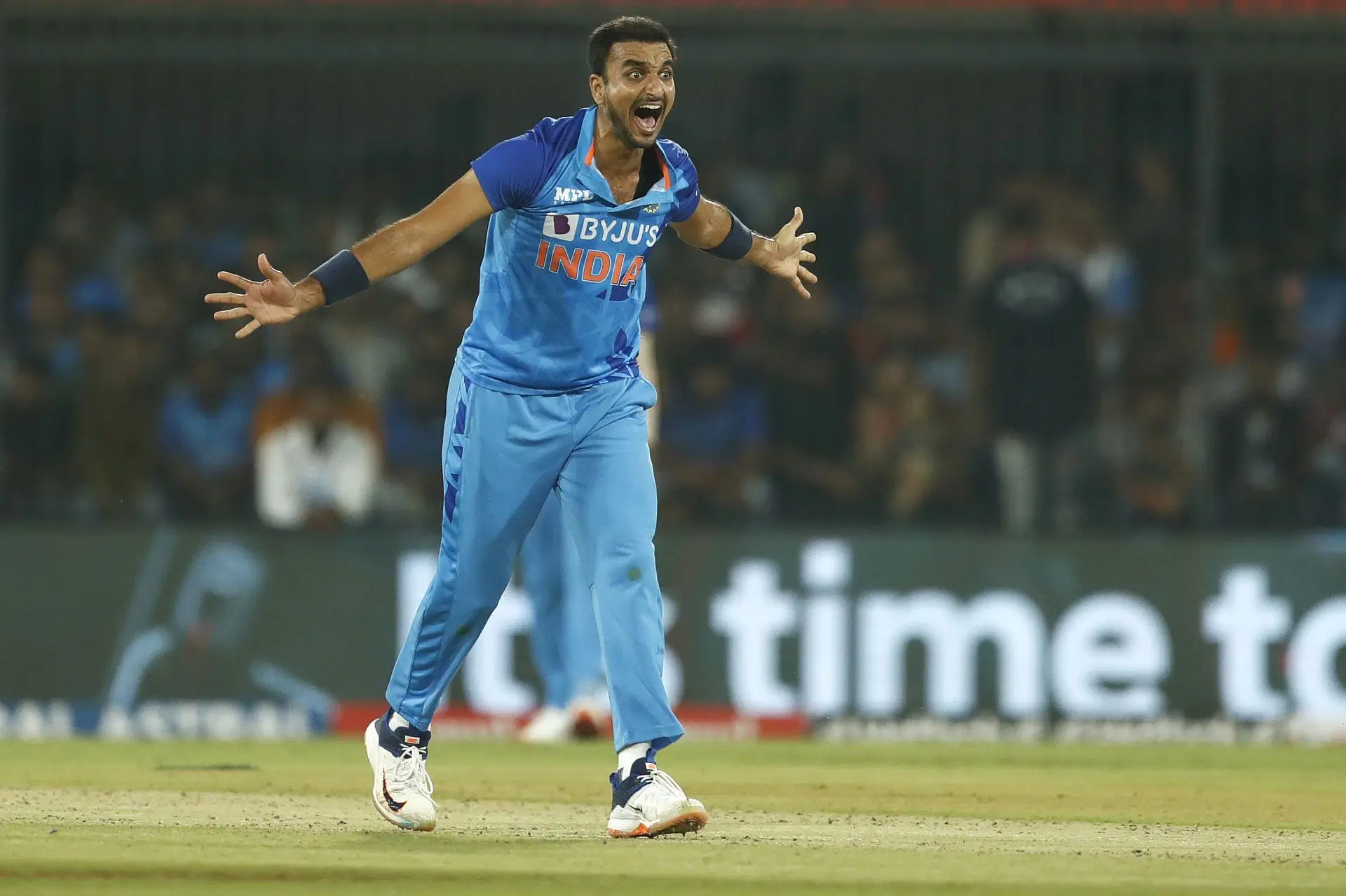 3rd T20 International: India v South Africa