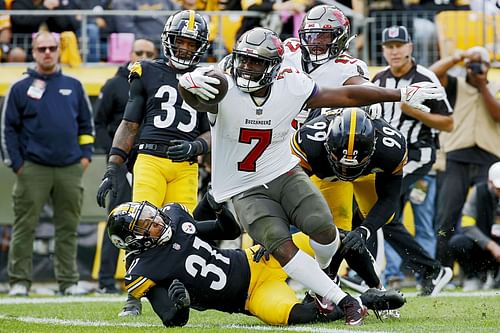 Tampa Bay Buccaneers v Pittsburgh Steelers