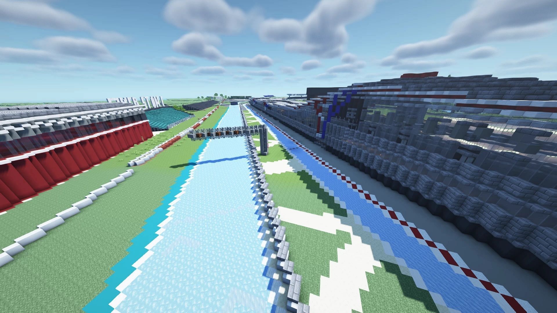Silverstone is another prestigious F1 track and is brilliant for racing (Image via AdamsApple/PlanetMinecraft)