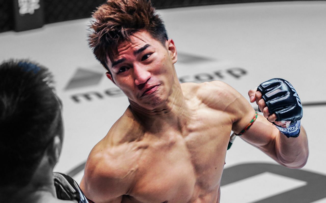 Tawanchai willing to take on any challenger to his featherweight Muay ...