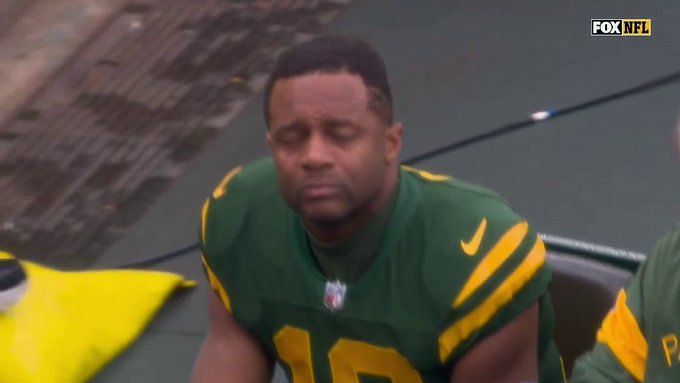 Randall Cobb's Lambeau Leap Leaves Him With Ketchup-Stained Jersey (Video)  