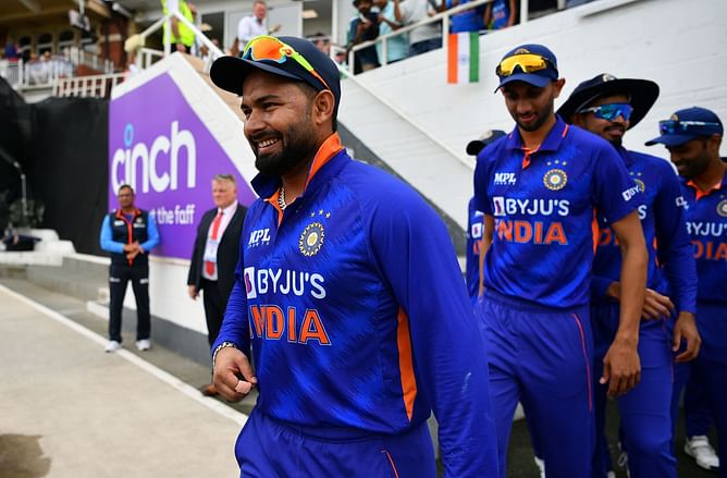 ऋषभ पंत को इस वजह से प्लेइंग इलेवन में नहीं मिलेगी जगह, पूर्व ओपनर ने बताया बड़ा कारण