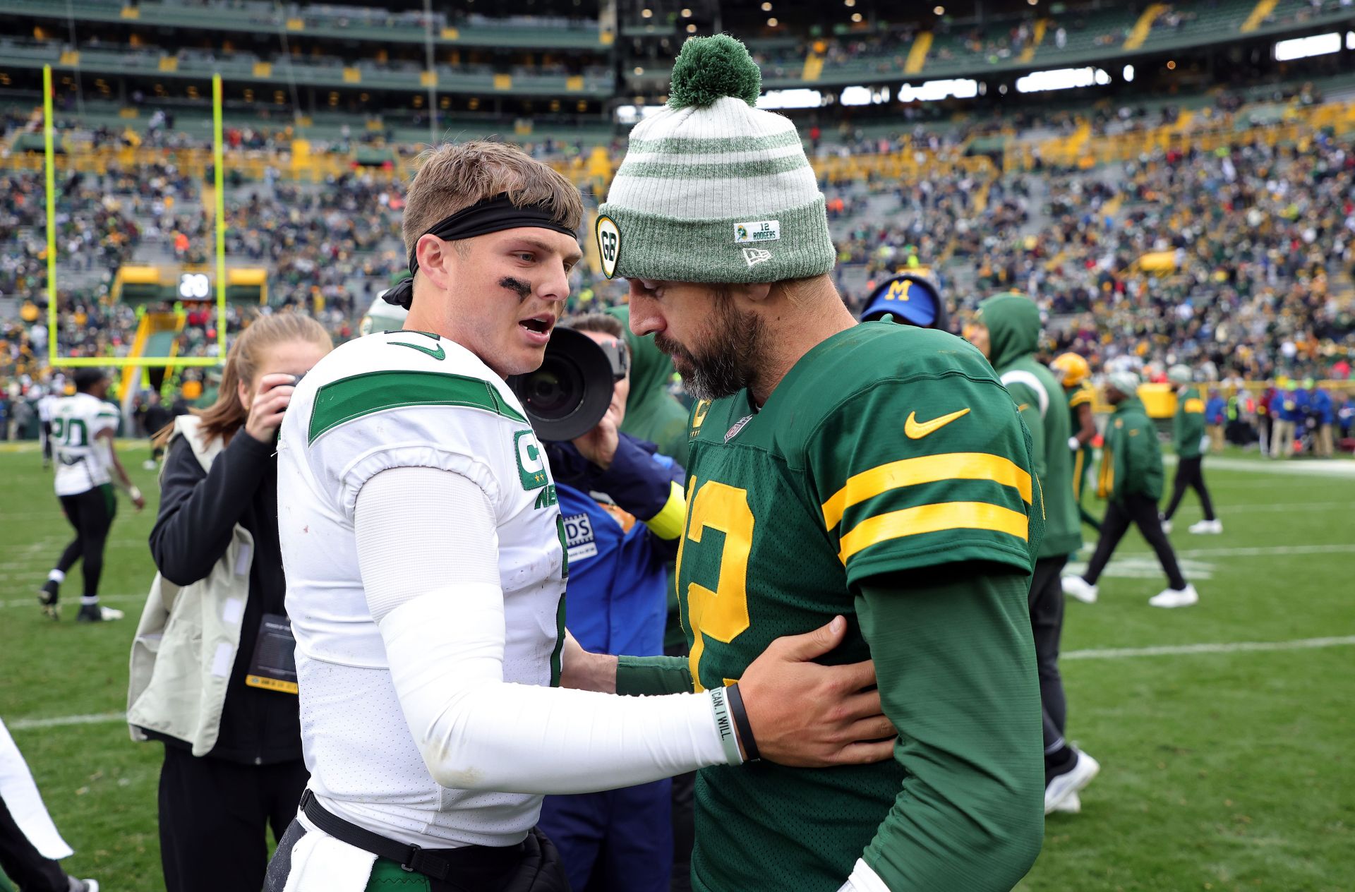 Jets' Aaron Rodgers pokes fun at backup Zach Wilson in hilarious birthday  post