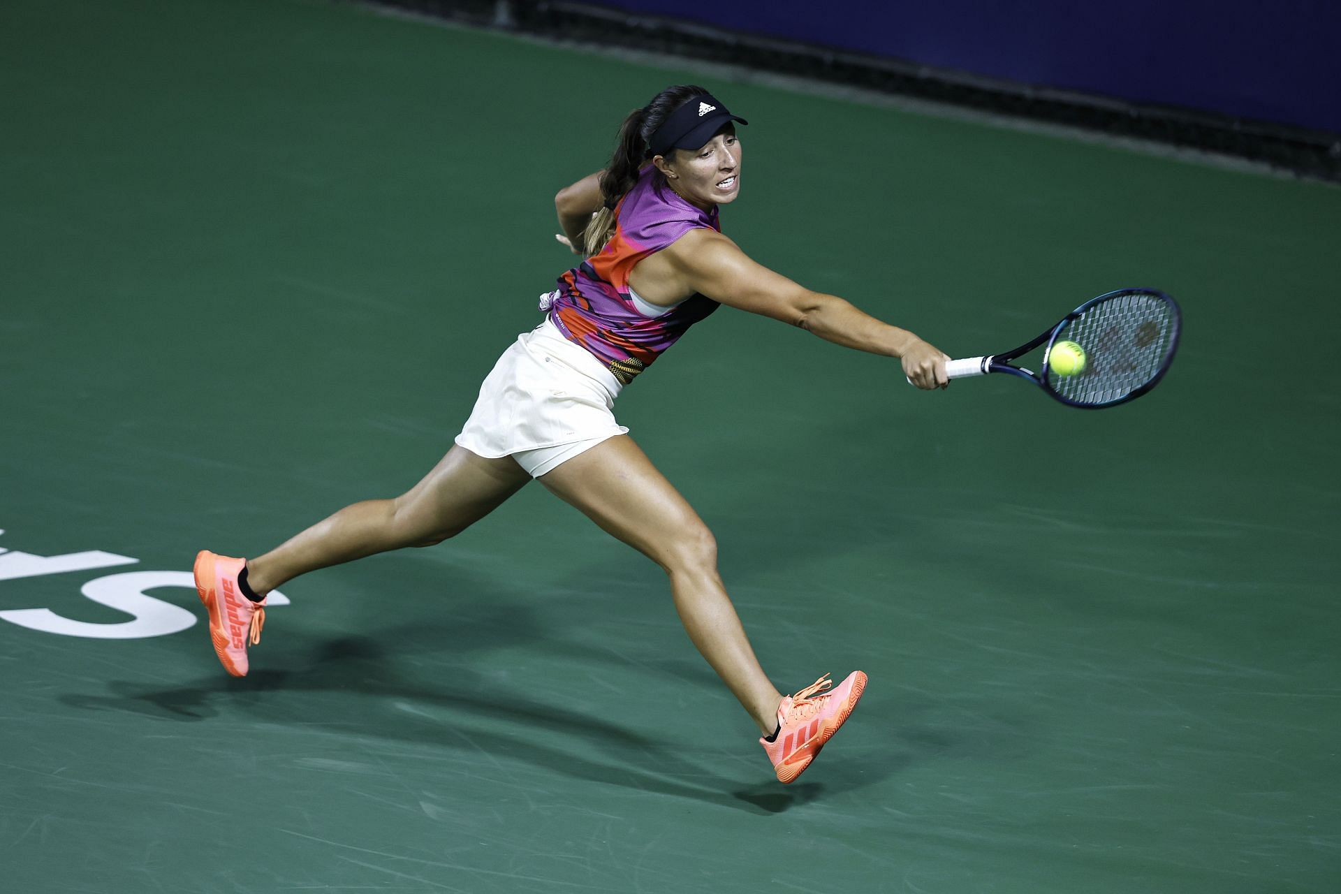 Jessica Pegula of the United States returns a shot against Coco Vandeweghe at the San Diego Open - Day 3