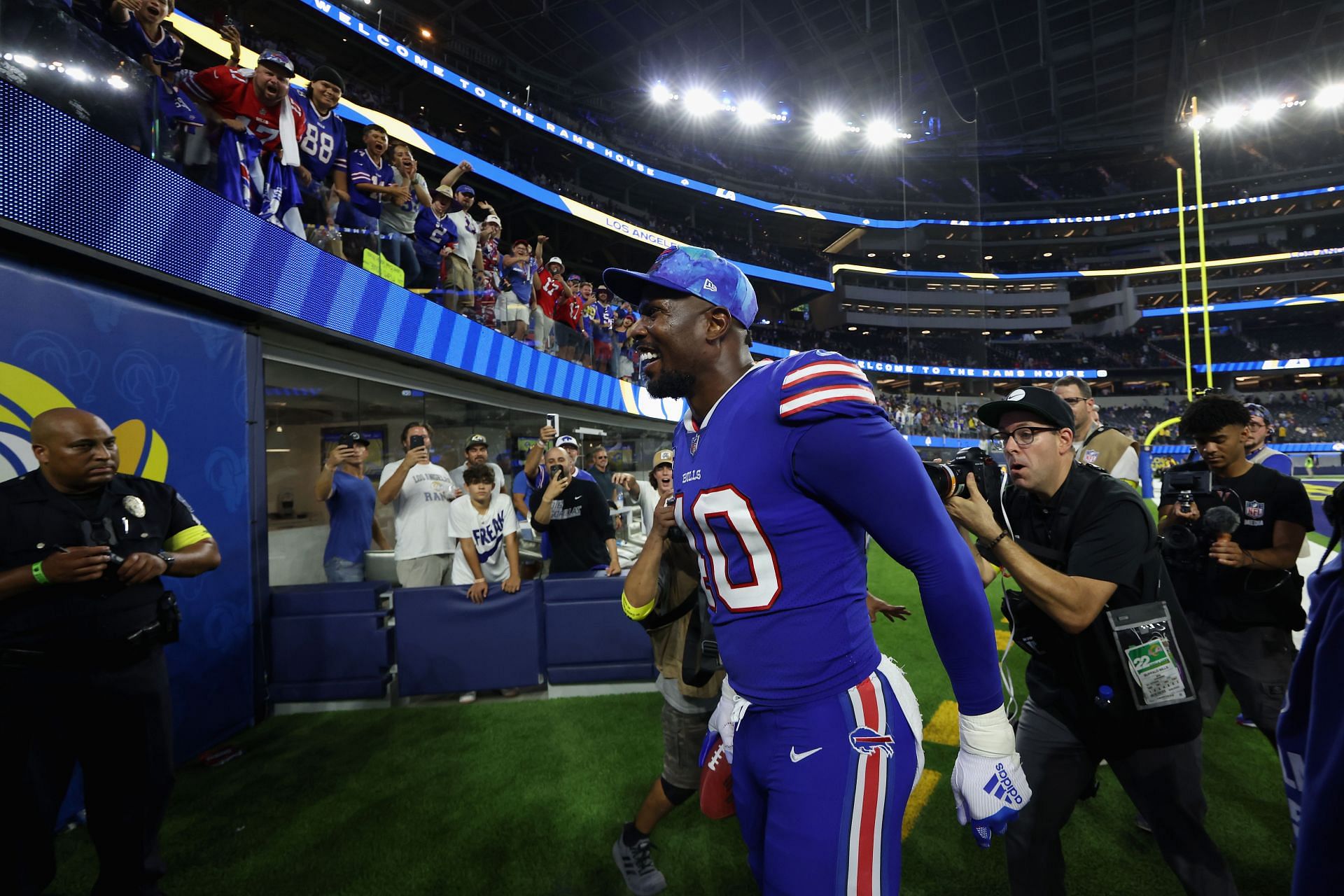 Buffalo Bills v Los Angeles Rams