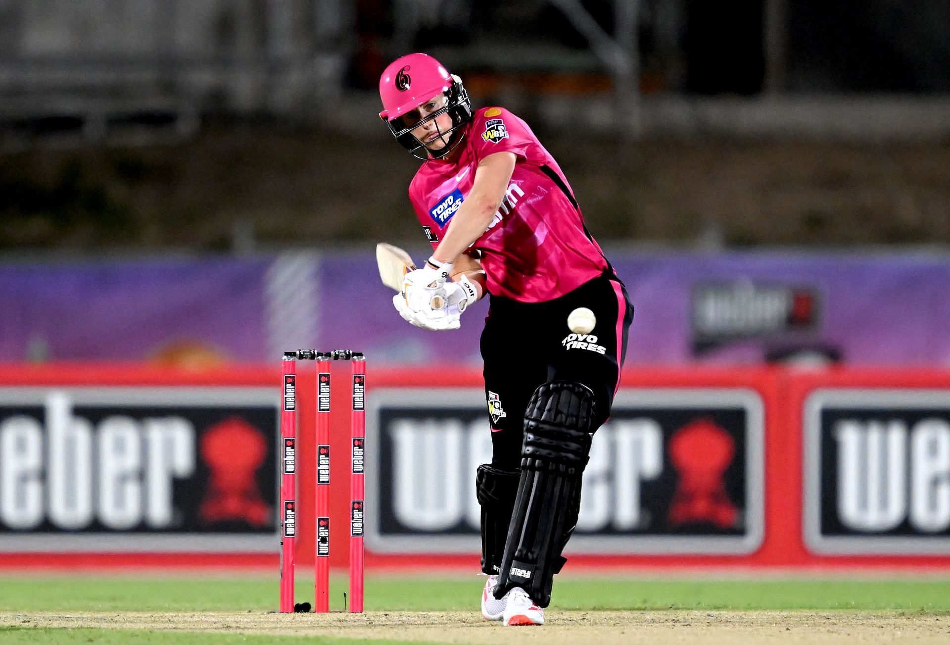 Women&#039;s Big Bash League - Brisbane Heat vs Sydney Sixers