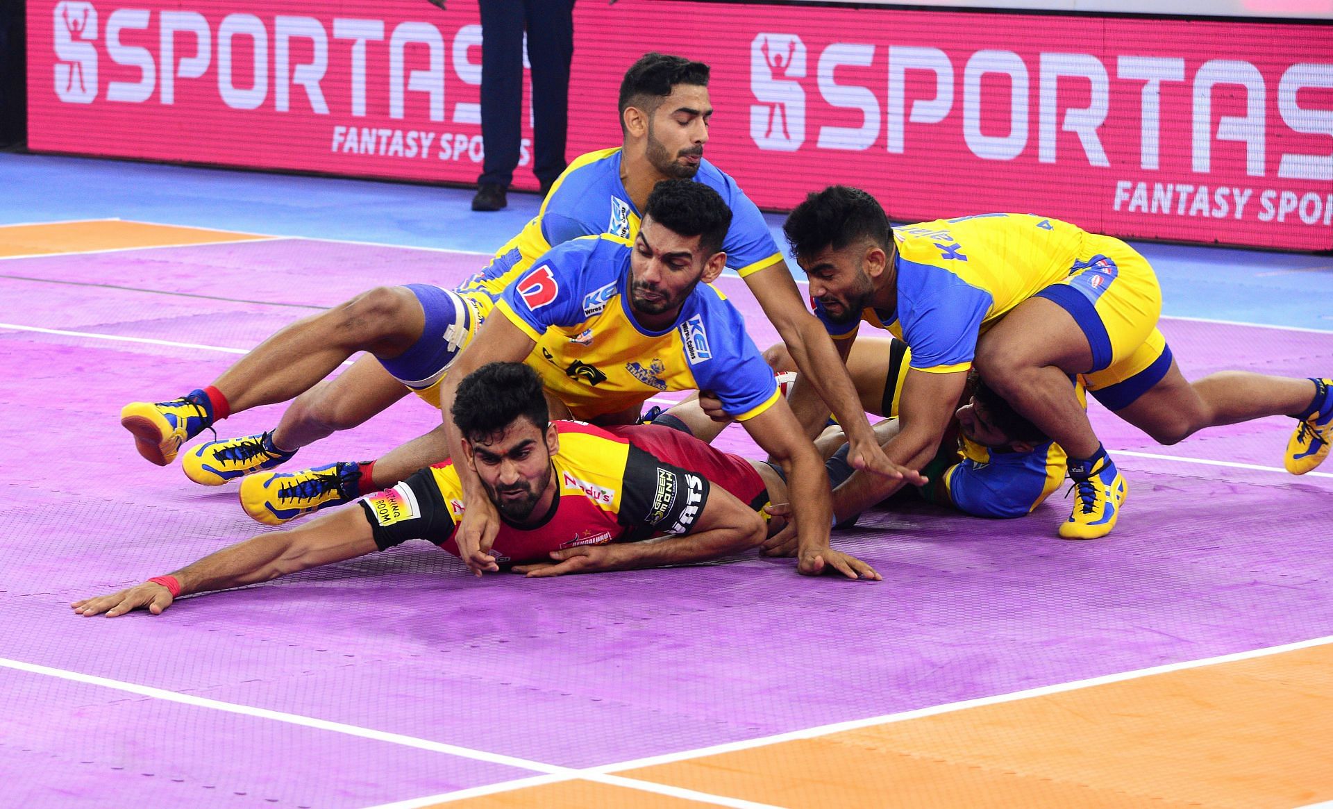 Bengaluru Bulls battled the Tamil Thalaivs yesterday in PKL 2022 (Image Courtesy: PKL)