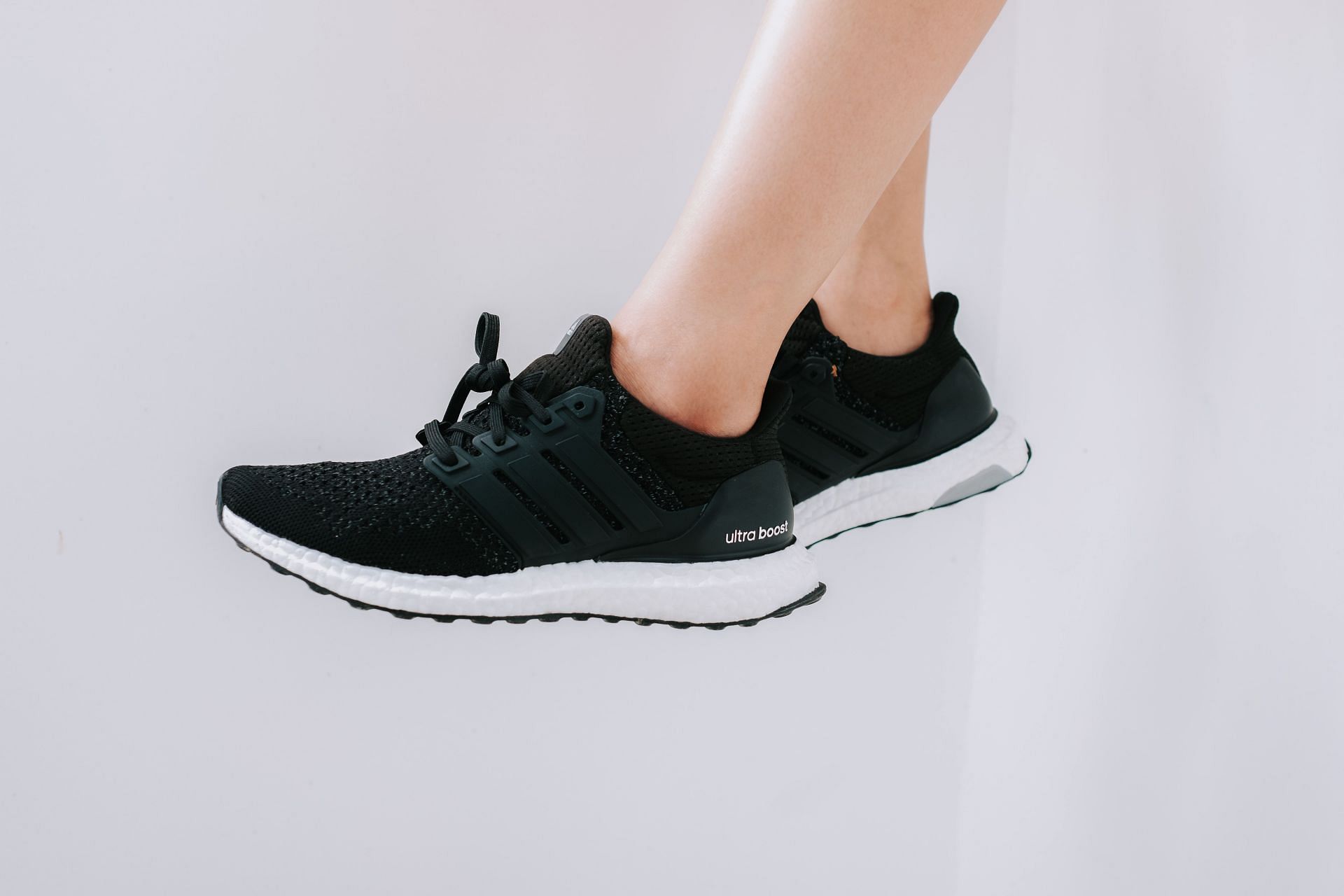 Choosing the right shoes for plantar fasciitis is crucial to help alleviate the pain. (Image via Unsplash / SJ)