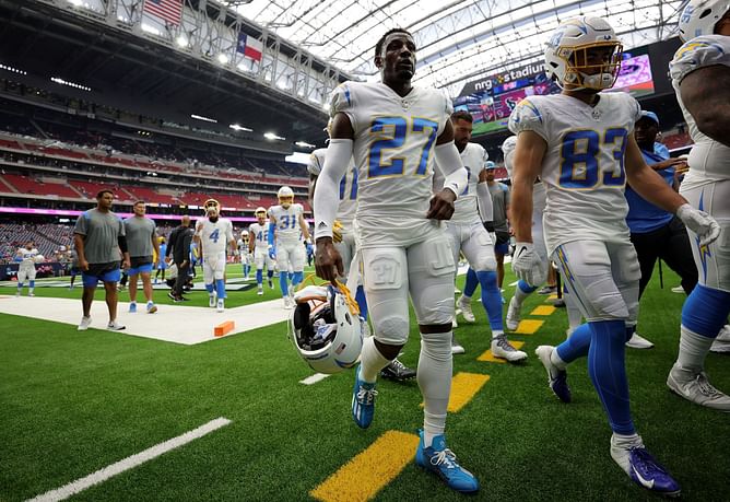 Chargers' premier free agent signing building his case for worst FA pickup in last handful of years as he gets benched