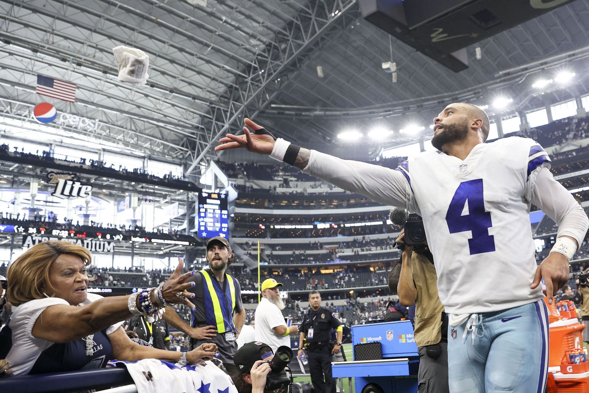 Detroit Lions v Dallas Cowboys