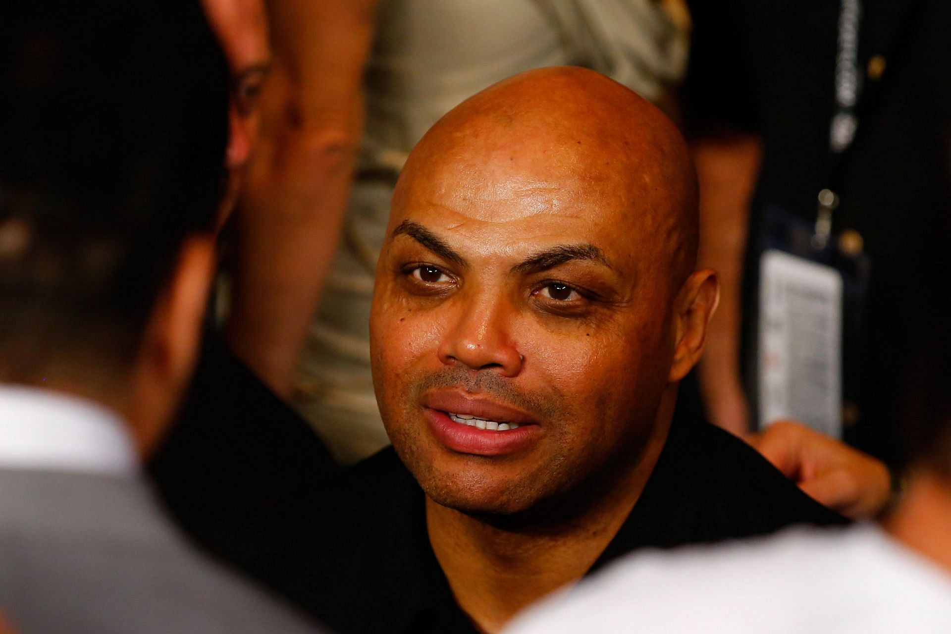 Charles Barkley is a fan of boxing.