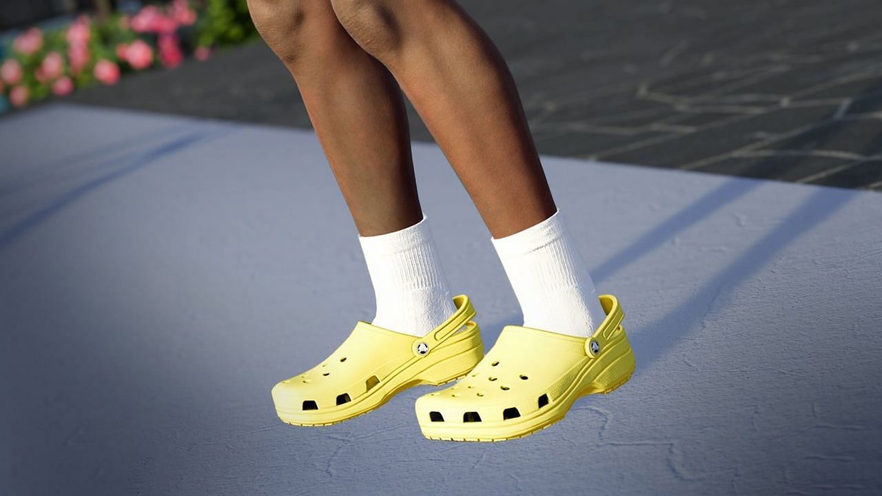 Gamers can choose to wear Crocs in NBA 2K23 (Image via 2K Sports)