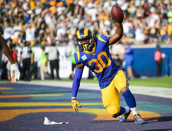 5 NFL superstars who retired before turning 30 due to injuries feat. Todd Gurley, Luke Kuechly