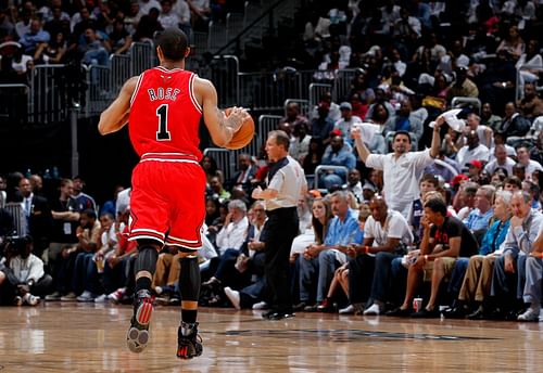 Rose was one of the best players in the NBA before his injury (Image via Getty Images)