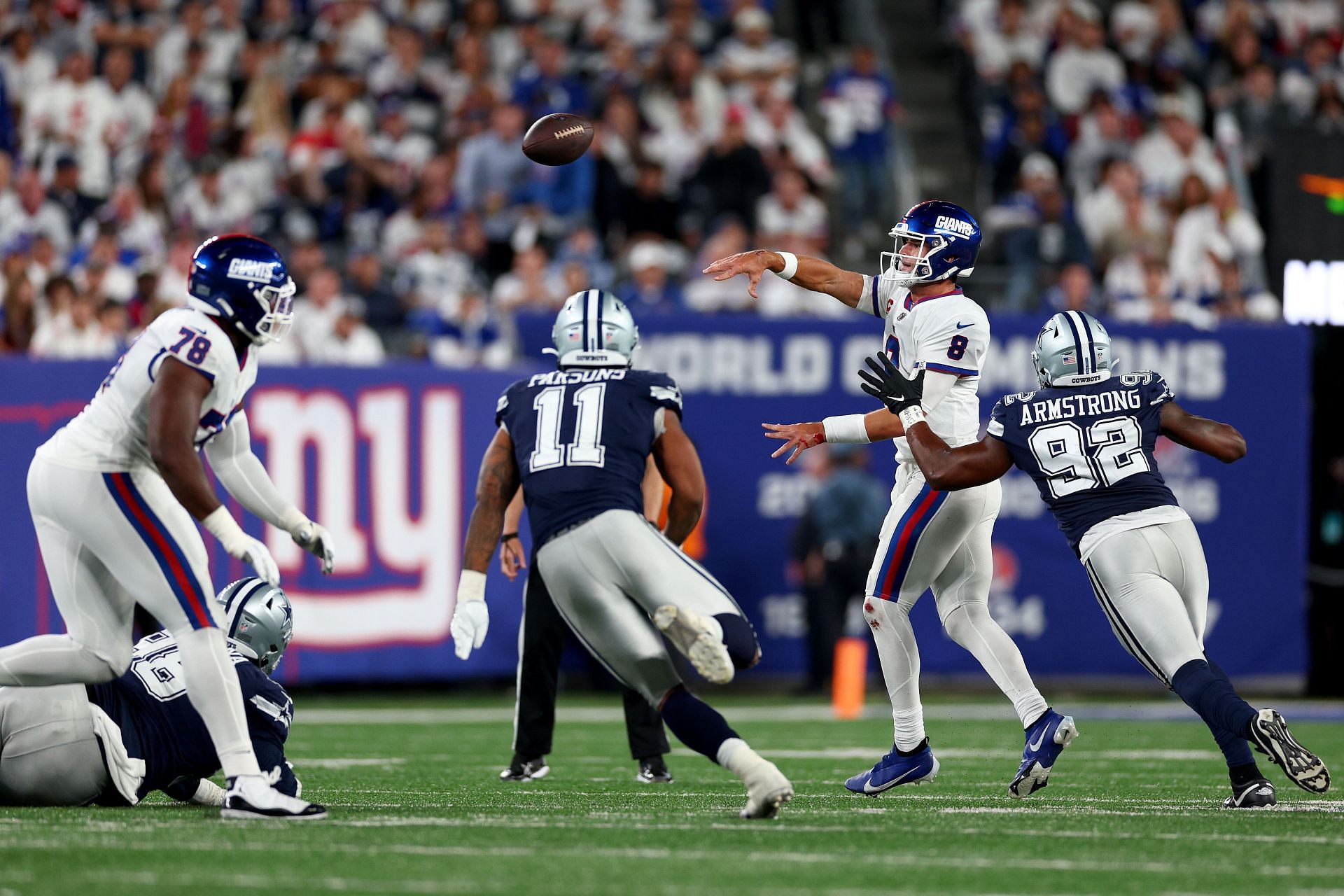 Dallas Cowboys v New York Giants