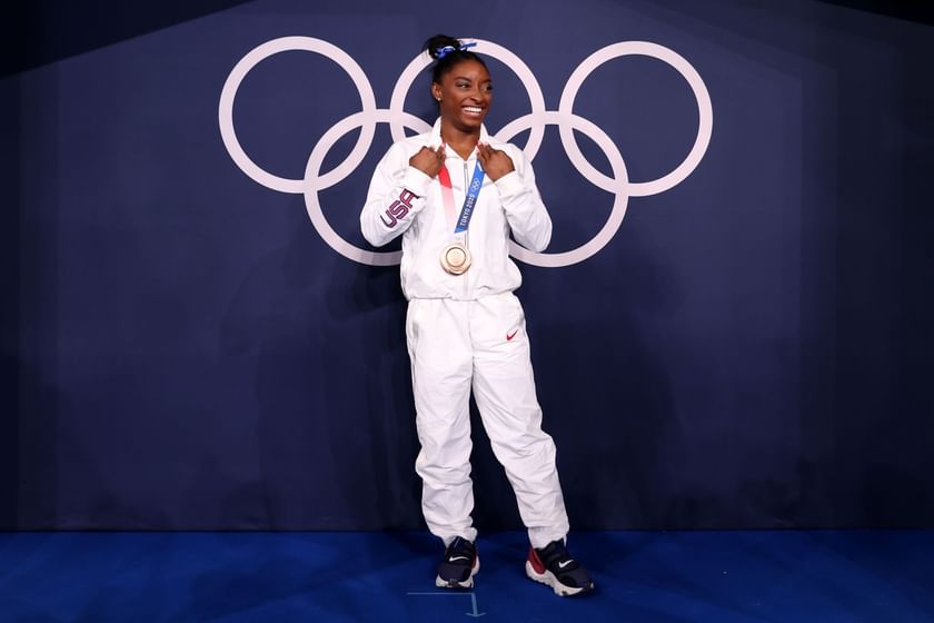 How much does Simone Biles make in endorsements?