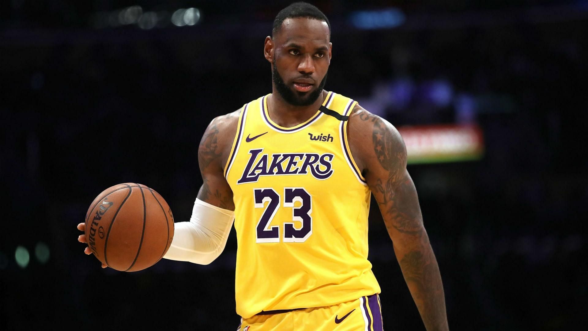 Can LeBron James turn the Lakers season around?