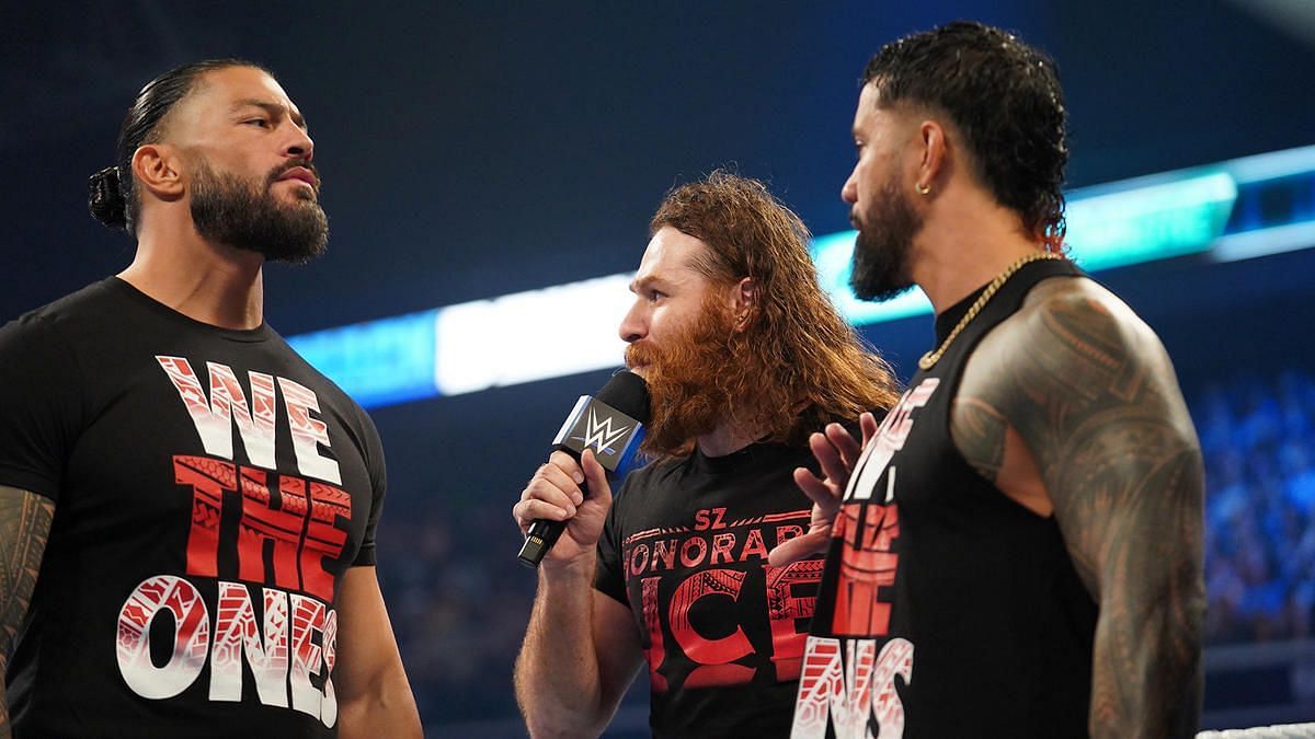 Sami Zayn helped diffuse tensions in The Bloodline on WWE SmackDown
