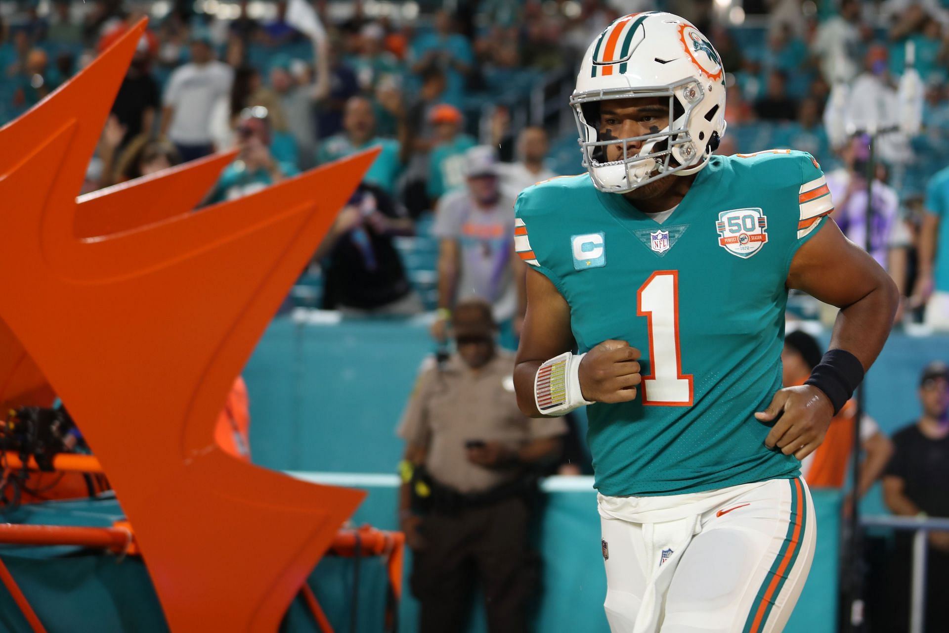 Tua, Dolphins survive scoreless 2nd half to beat Steelers